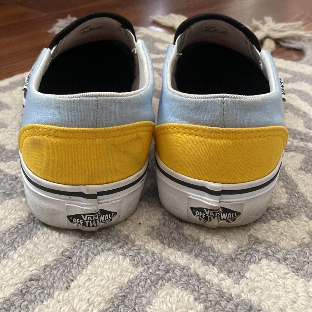 Classic Vans - Picture 3 of 4